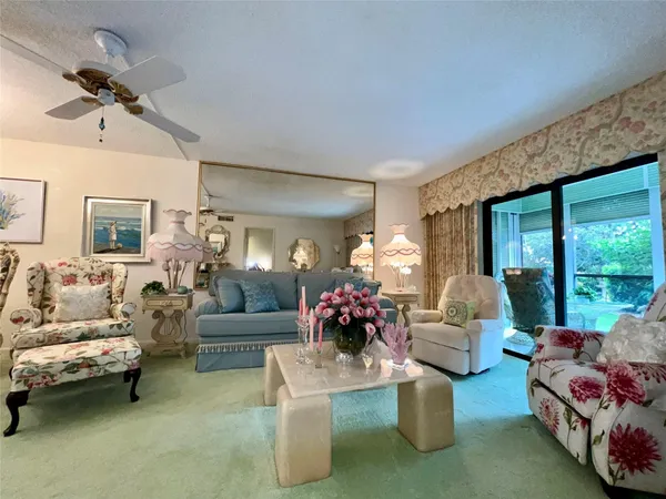 $189,900 | 2601 Northeast 14th Street Causeway, Unit 127, Pompano Beach, FL 33062
