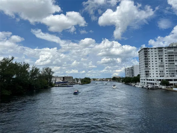 $189,900 | 2601 Northeast 14th Street Causeway, Unit 127, Pompano Beach, FL 33062