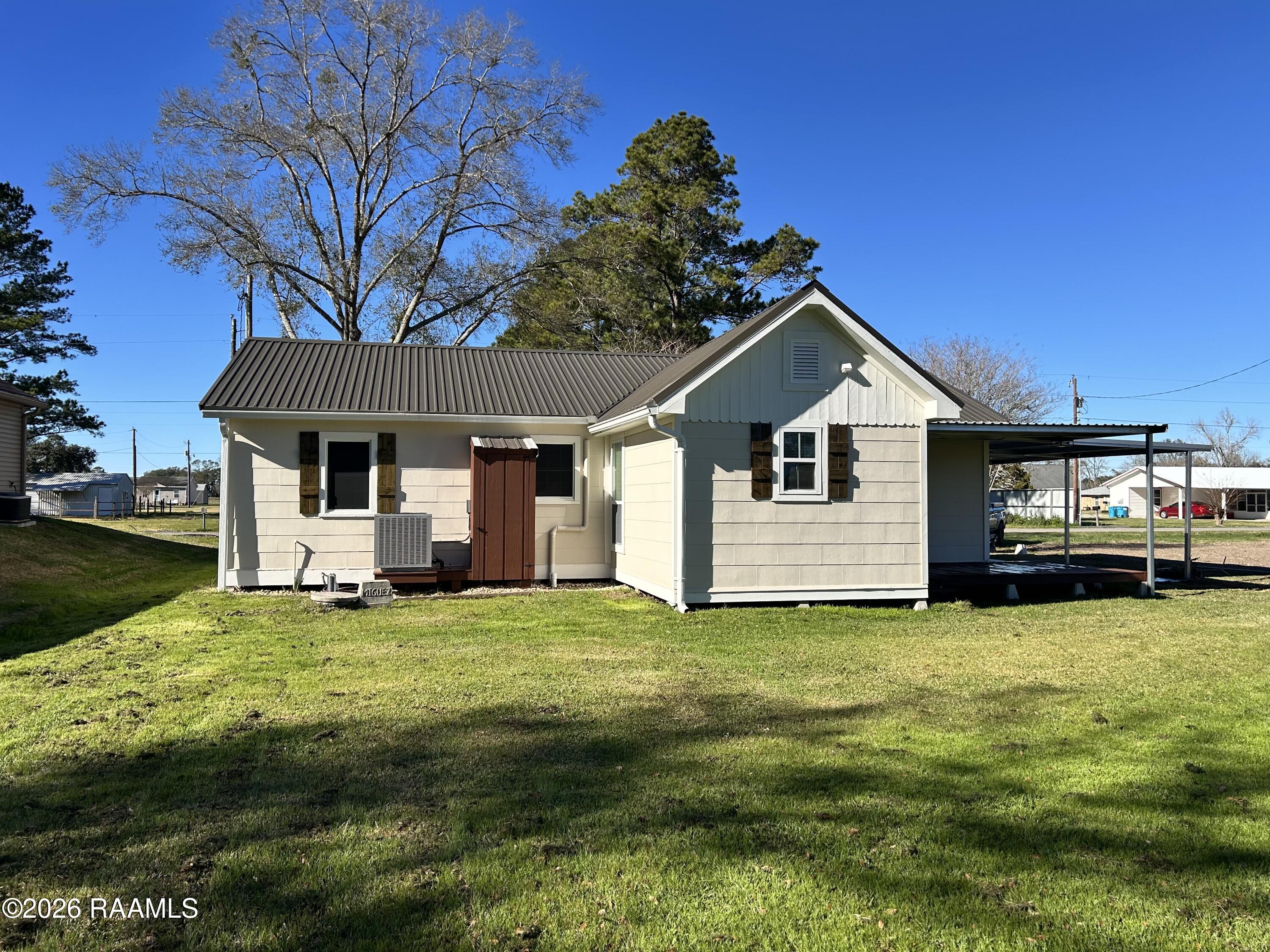 1041 Helen Road St. Martinville, LA 70582 - Photo 2 of 16 IMG_7180