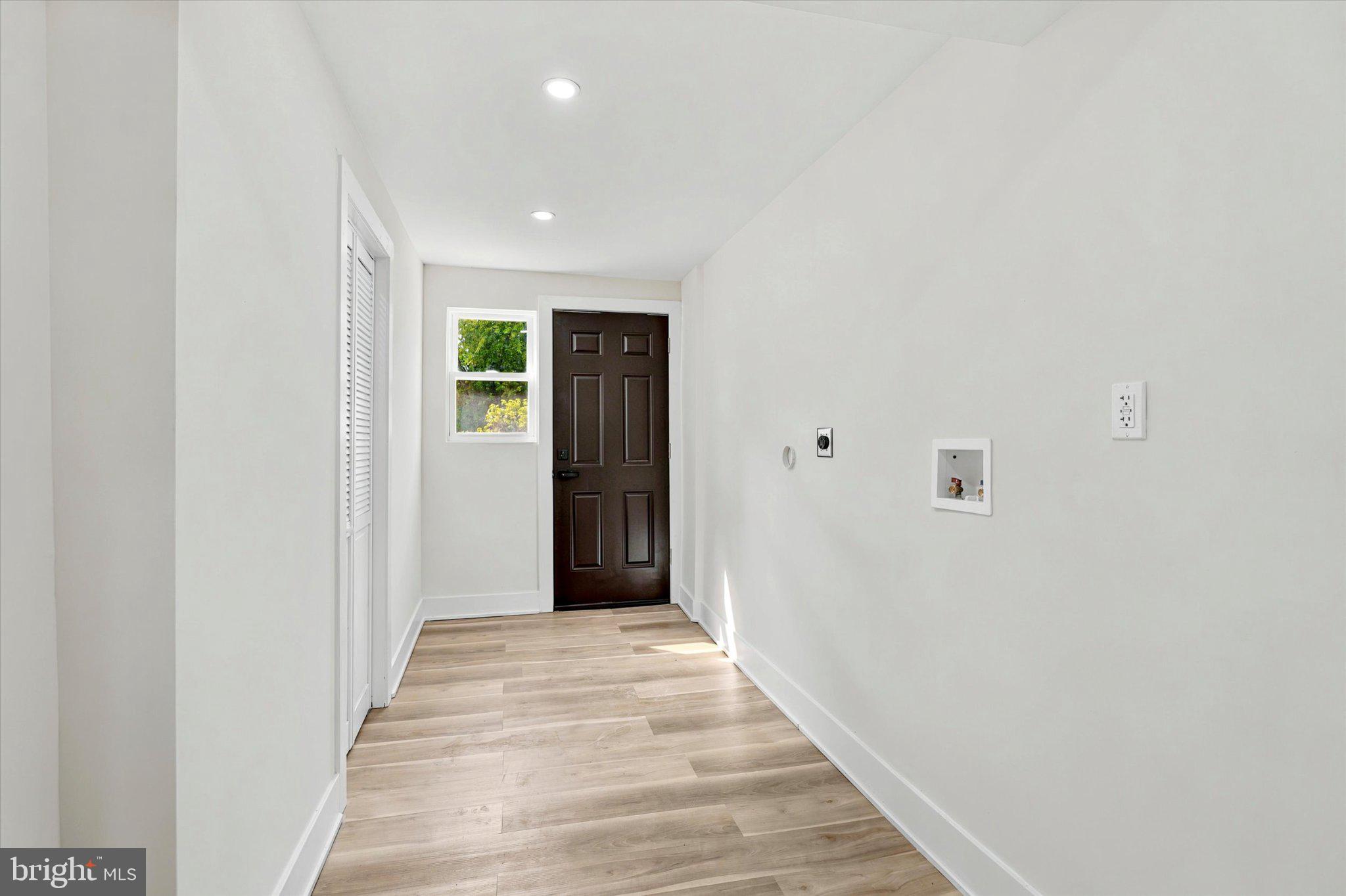 1919 Cobden Road Glenside, PA 19038 - Photo 27 of 35 Bright and inviting entryway space.