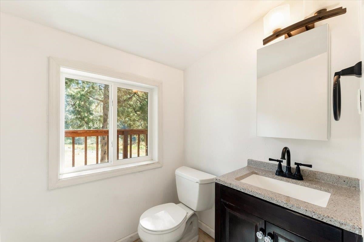 9195 Scarface Road Fort Jones, CA 96032 - Photo 22 of 47 Gallery Image 22