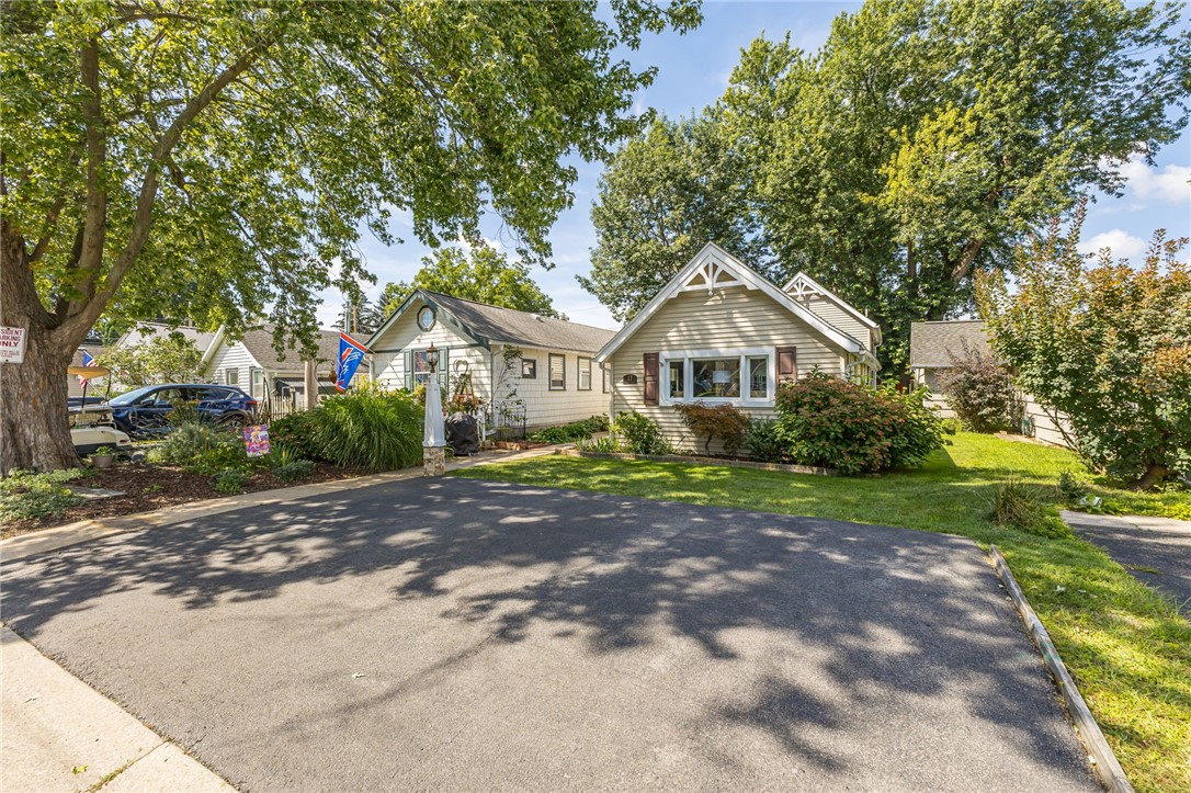 17 Bateau Terrace Irondequoit, NY 14617 - Photo 3 of 36 Gallery Image 3