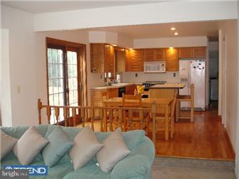 515 Park Ridge Drive Wayne, PA 19087 - Photo 8 of 12 Kitchen