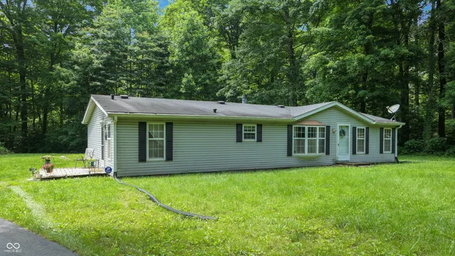 $285,000 | 290 South Buffalo Hill Road, Martinsville, IN 46151