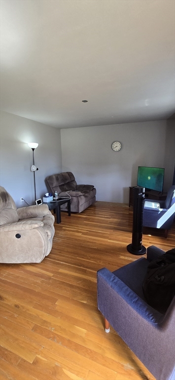 36 Middlesex Road Tyngsborough, MA 01879 - Photo 5 of 12