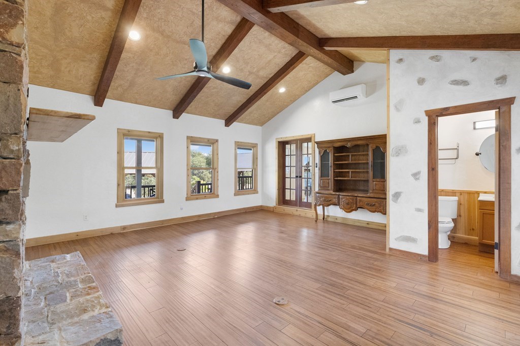434 Gold-Schaefer Road Fredericksburg, TX 78624 - Photo 21 of 28