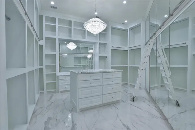 $2,300,000 | 35 Gleannloch Estates Drive, Spring, TX 77379