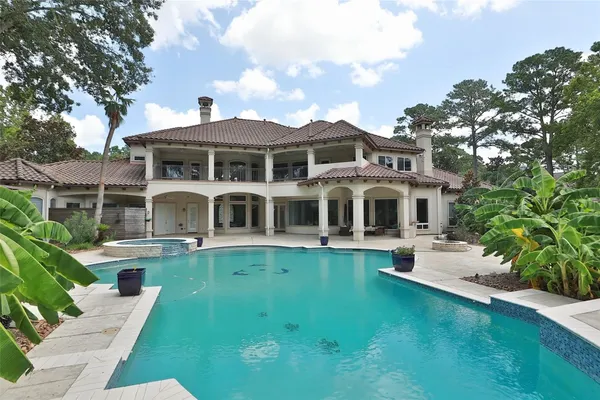 $2,300,000 | 35 Gleannloch Estates Drive, Spring, TX 77379