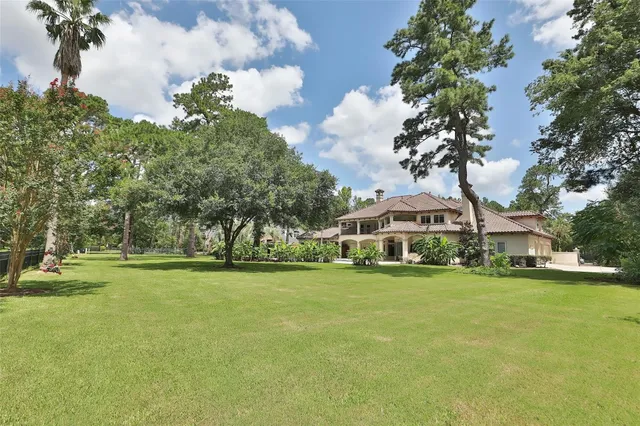 $2,300,000 | 35 Gleannloch Estates Drive, Spring, TX 77379