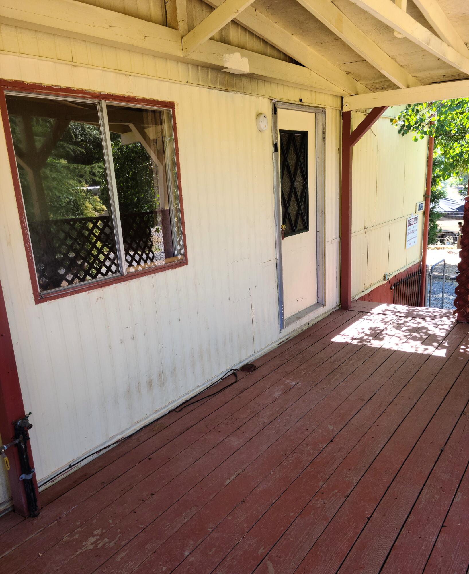 14739 Ravine Road Redding, CA 96003 - Photo 20 of 34 FRONT PORCH