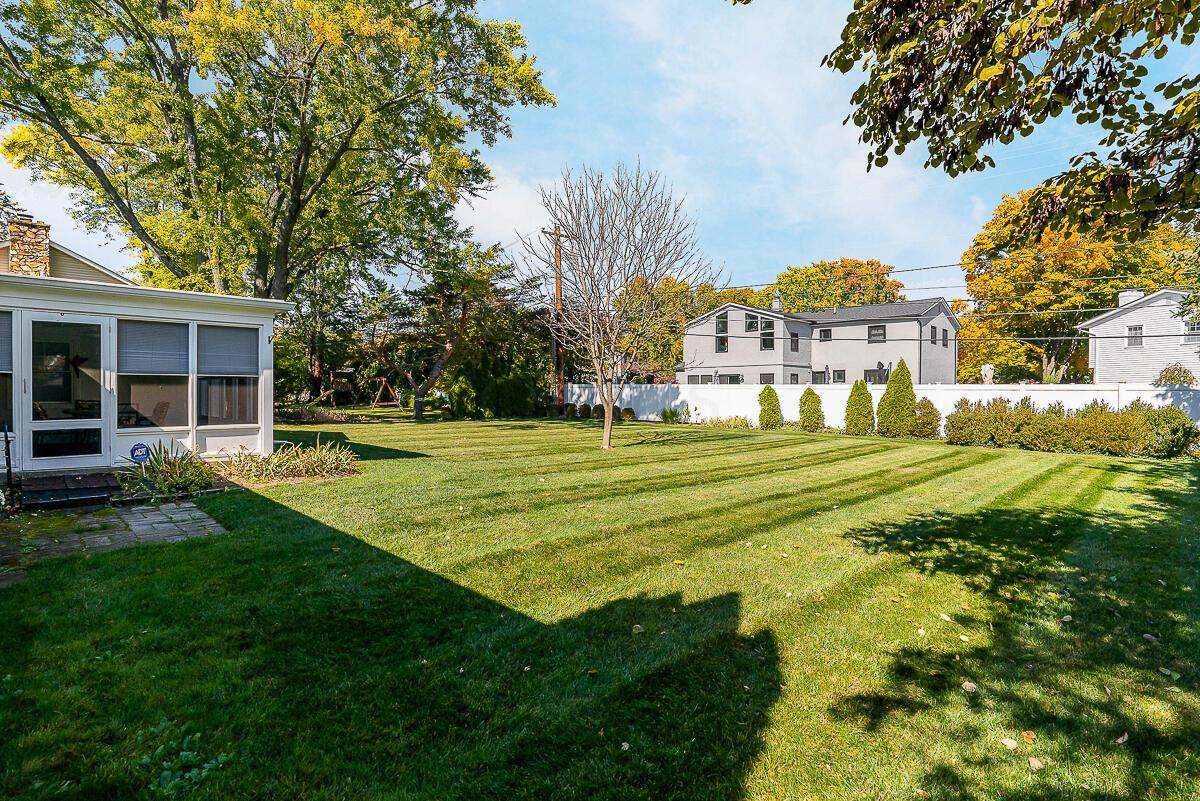 1620 McCoy Road Columbus, OH 43220 - Photo 4 of 40 1620_Mccoy_Rd_EXT-5