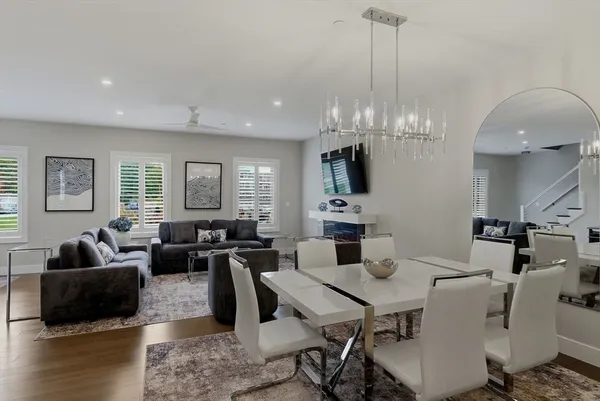 $699,900 | 16 Elise Avenue, Unit 8, Londonderry, NH 03053