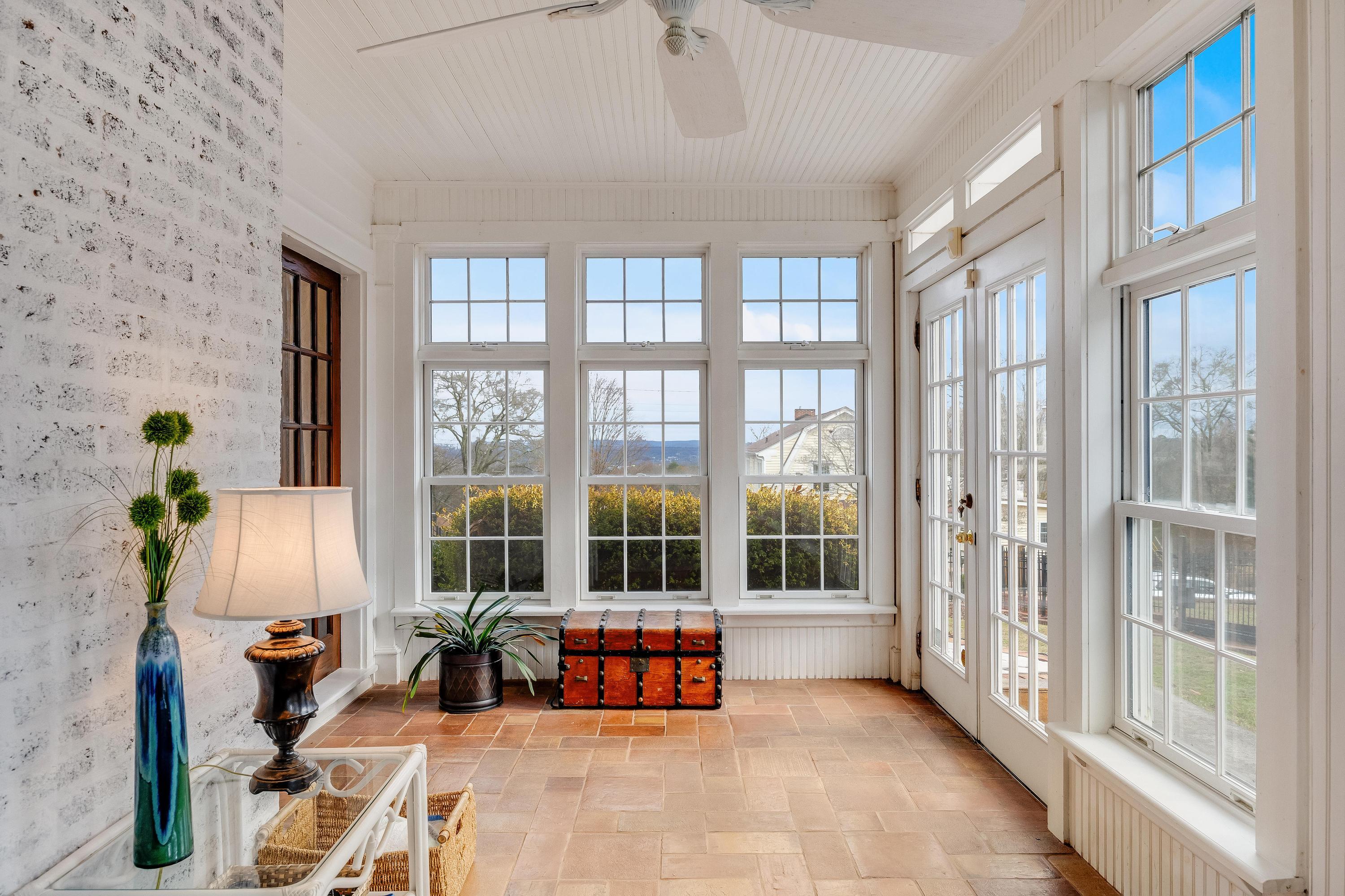 301 Ridge Avenue Chattanooga, TN 37404 - Photo 2 of 54 301 Ridge Avenue