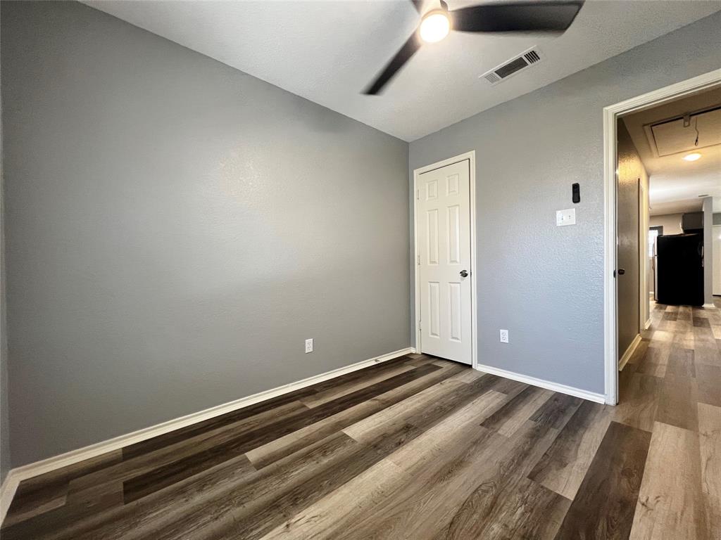 1010 South Retta Street Fort Worth, TX 76111 - Photo 19 of 24