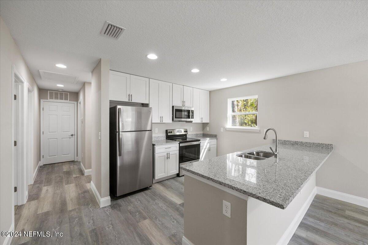 1913 Dahlia Road Jacksonville, FL 32254 - Photo 9 of 27 11-Photo - 011