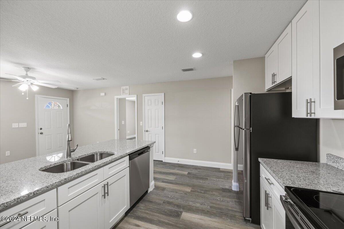 1913 Dahlia Road Jacksonville, FL 32254 - Photo 10 of 27 12-Photo - 012