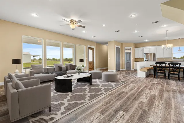 $1,152,000 | 10160 Wallace Road, Holland, TX 76534