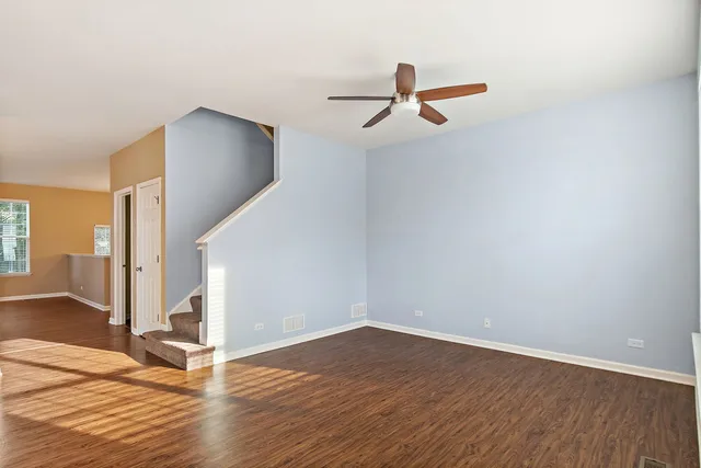 $339,000 | 413 Town Center Boulevard, Gilberts, IL 60136