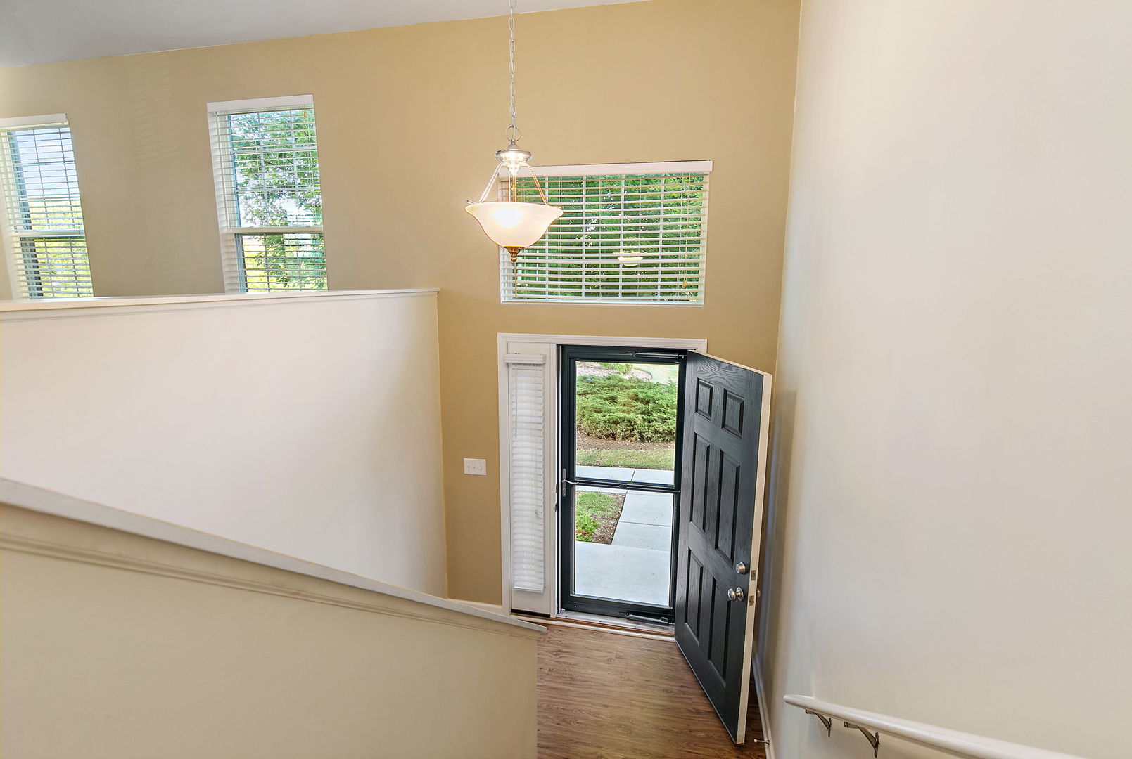 413 Town Center Boulevard Gilberts, IL 60136 - Photo 2 of 34 a view of an empty room with a window
