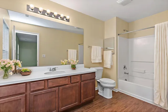 $339,000 | 413 Town Center Boulevard, Gilberts, IL 60136