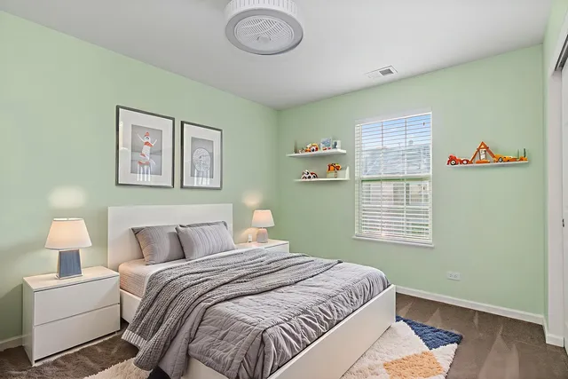 $339,000 | 413 Town Center Boulevard, Gilberts, IL 60136