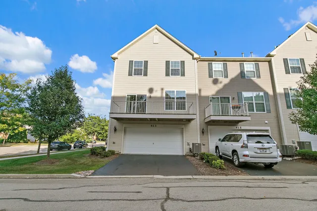 $339,000 | 413 Town Center Boulevard, Gilberts, IL 60136