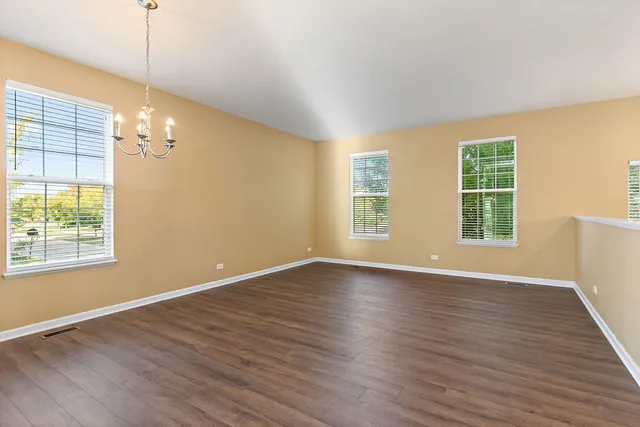 $339,000 | 413 Town Center Boulevard, Gilberts, IL 60136