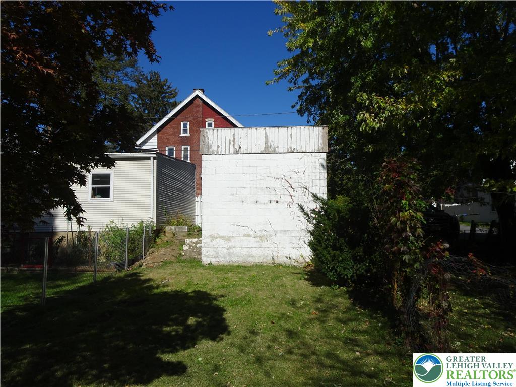 313 East Church Street Bethlehem, PA 18018 - Photo 24 of 27 a view of house with backyard and garden