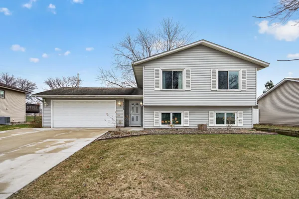 $350,000 | 7373 Ivystone Avenue South, Cottage Grove, MN 55016
