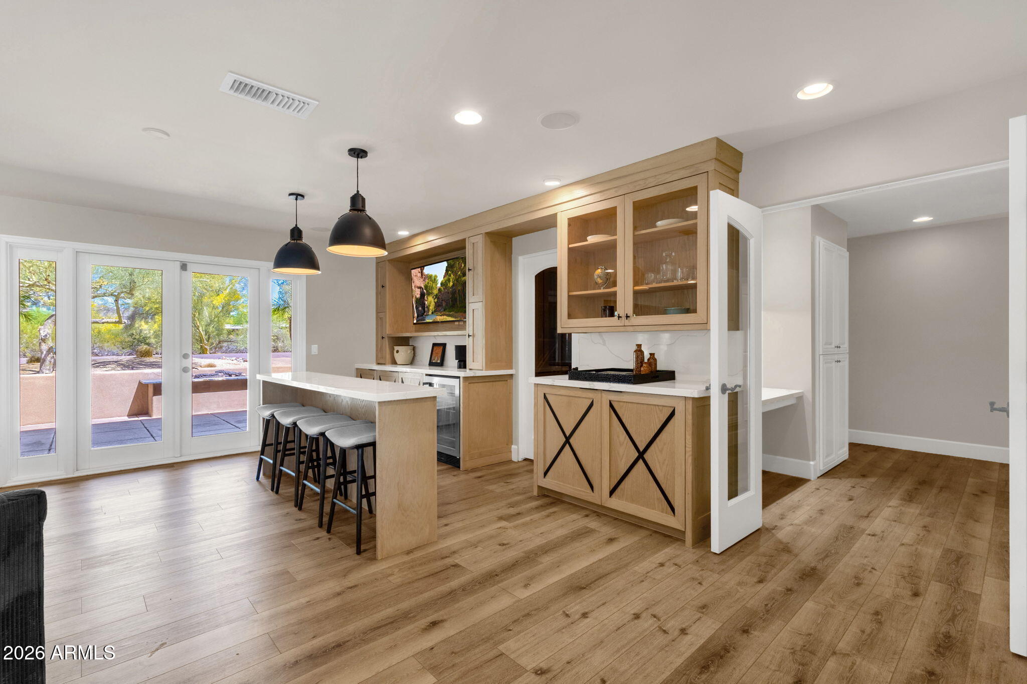 4139 East Colter Street Phoenix, AZ 85018 - Photo 13 of 58 Wet bar