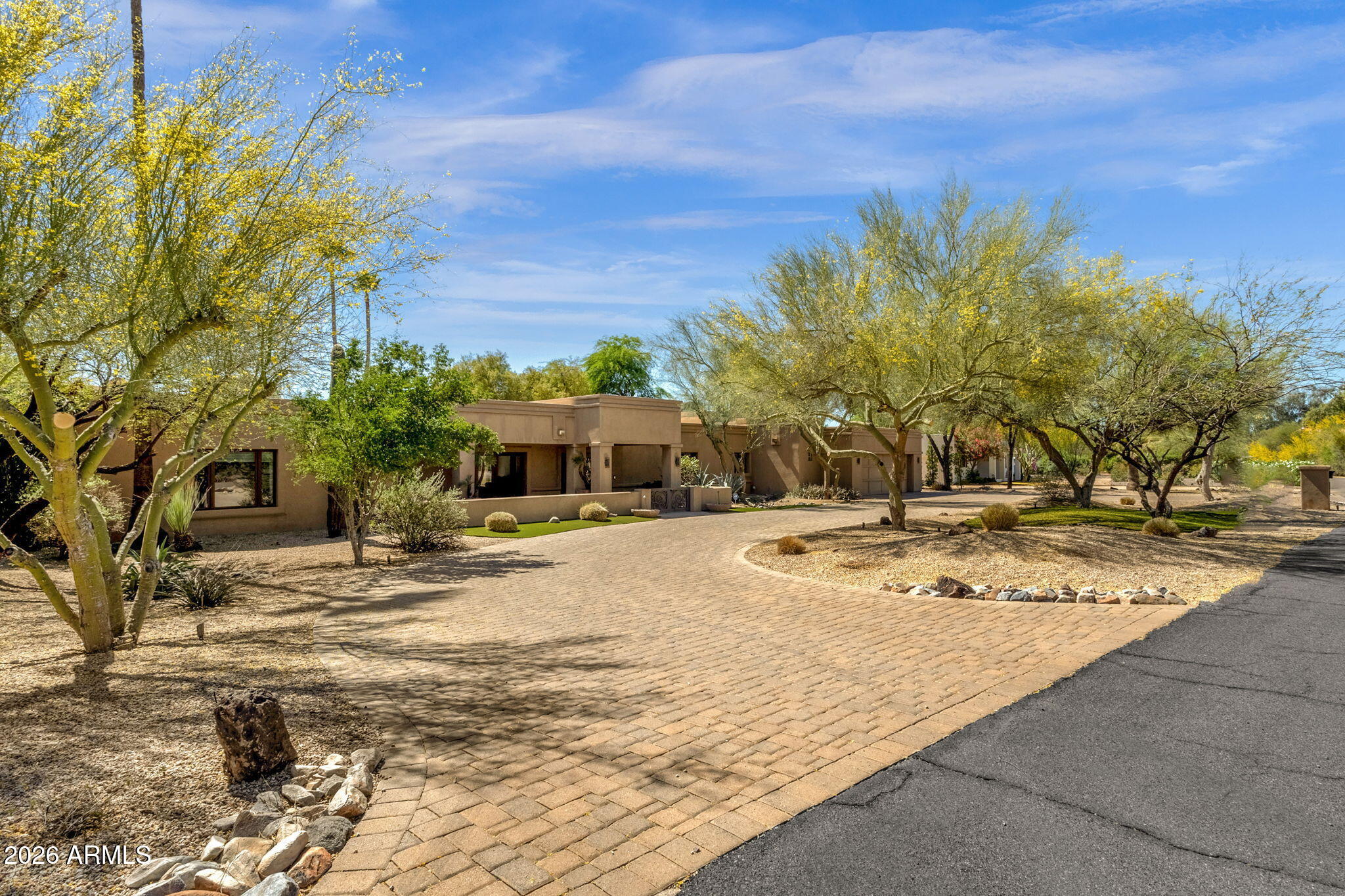 4139 East Colter Street Phoenix, AZ 85018 - Photo 57 of 58 wrap around drive