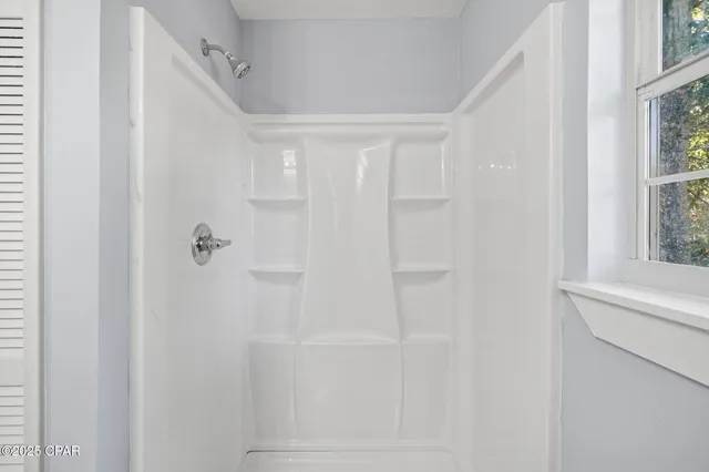 $445,000 | 364 Lister Drive, Wewahitchka, FL 32465