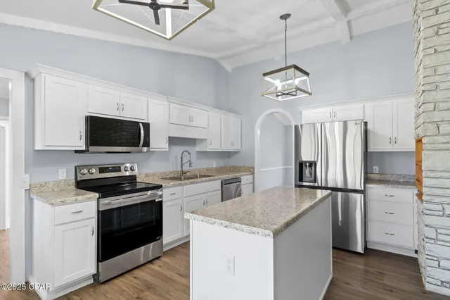 $445,000 | 364 Lister Drive, Wewahitchka, FL 32465