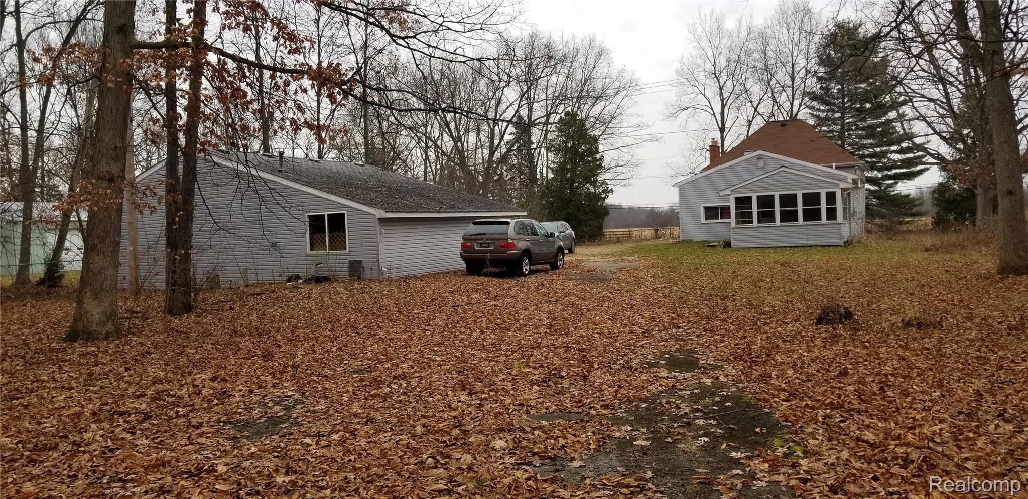 6900 Platt Road Saline, MI 48176 - Photo 9 of 48 Back1.jpg