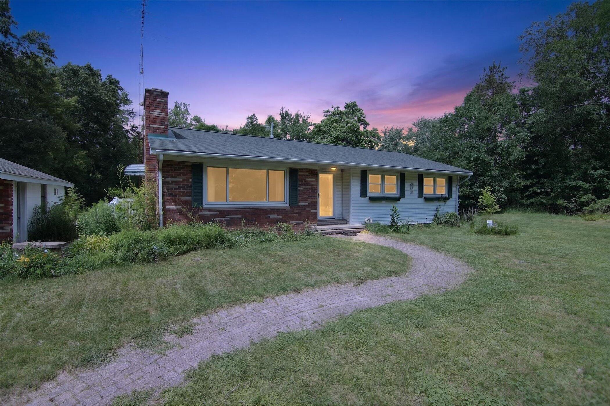 7836 Cuff Road Jackson, MI 49201 - Photo 42 of 43 01-7836-Cuff-Rd-WindowStill-Photography
