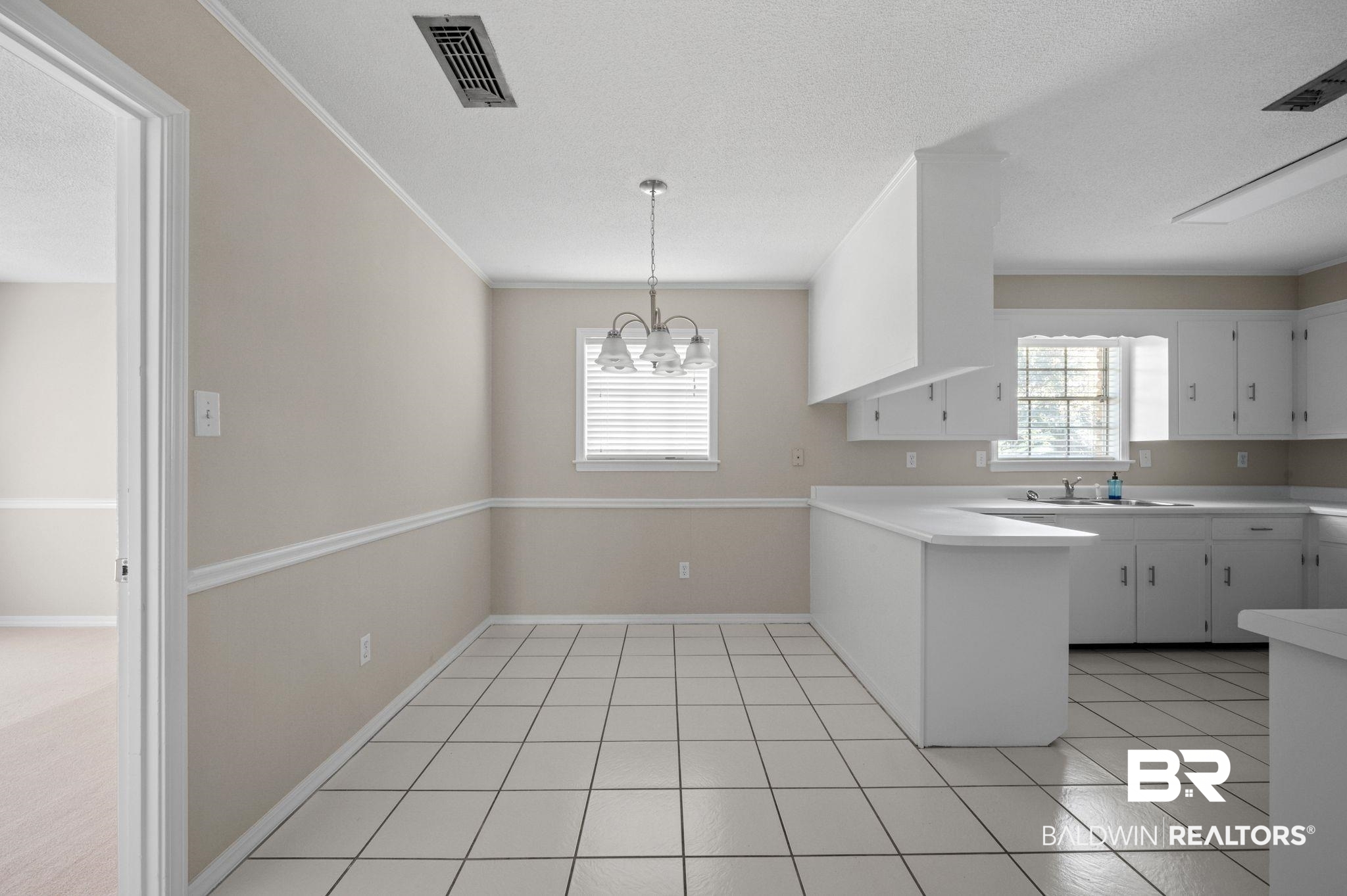5406 Spring Drive Mobile, AL 36693 - Photo 11 of 40 Breakfast Room