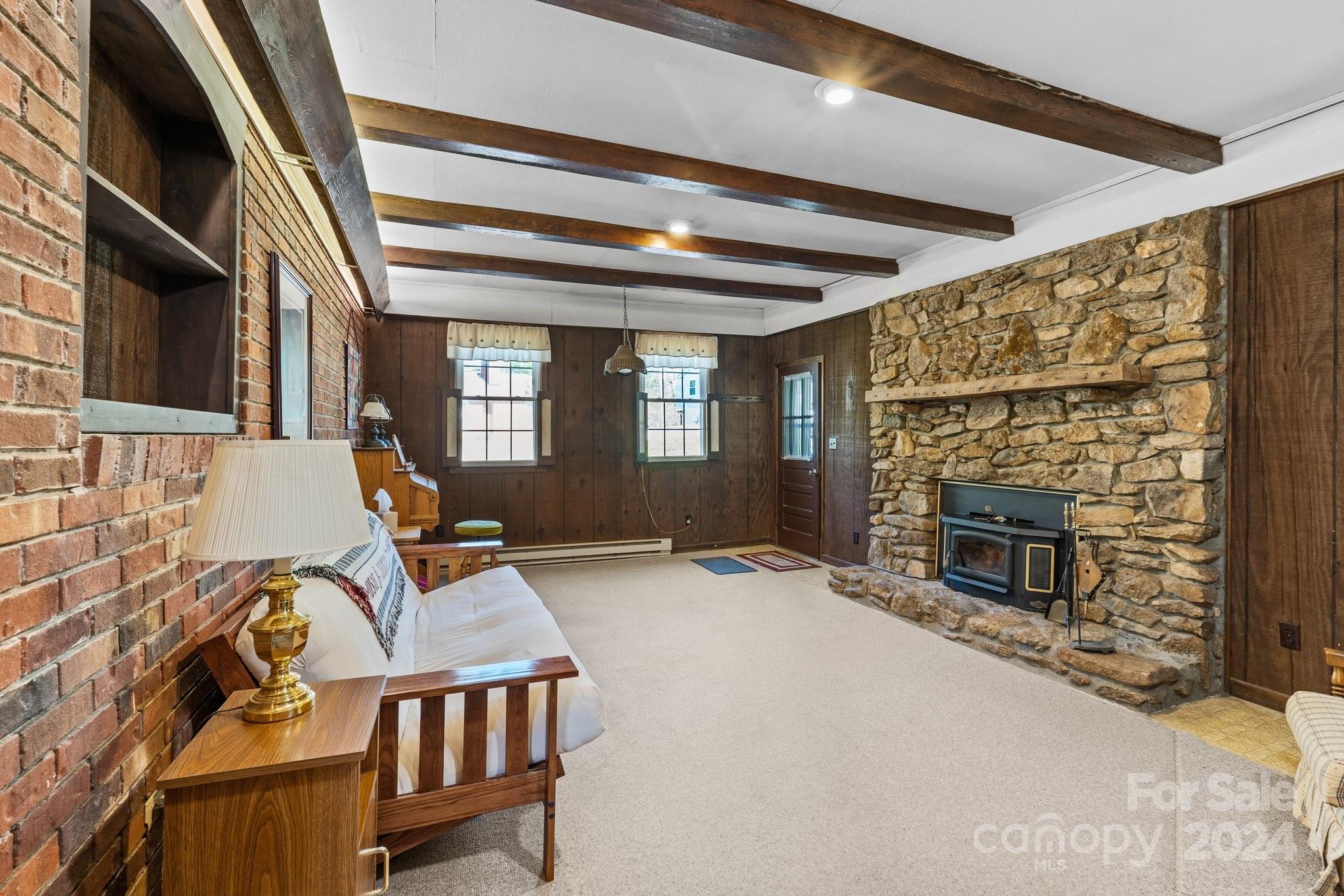 534 Mountain View Road Mars Hill, NC 28754 - Photo 11 of 42 Gallery Image 11