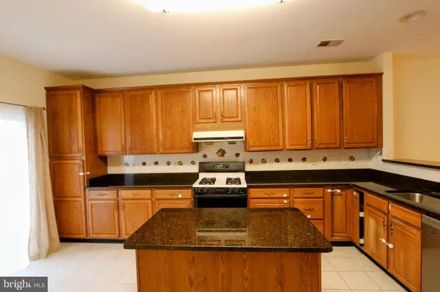 $4,000 | 34 Windsor Pond Road, Princeton Junction, NJ 08550