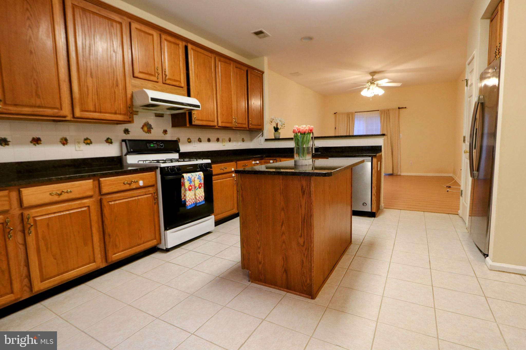 34 Windsor Pond Road Princeton Junction, NJ 08550 - Photo 7 of 36