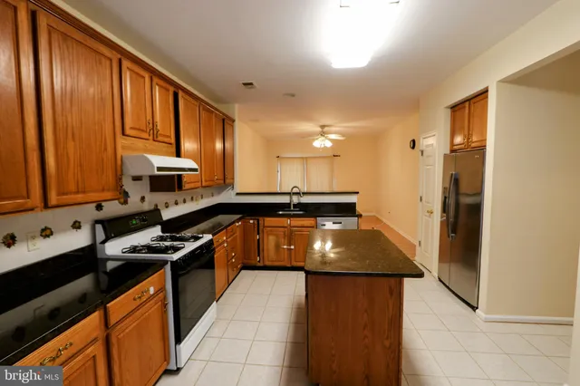 $4,000 | 34 Windsor Pond Road, Princeton Junction, NJ 08550