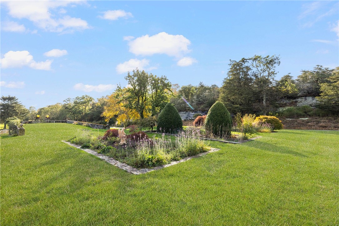 216 Gray Craig Road, Unit COTTAGE Middletown, RI 02842 - Photo 17 of 23