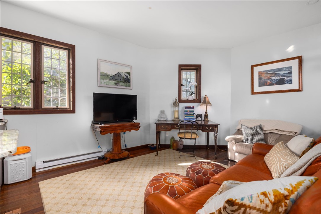 216 Gray Craig Road, Unit COTTAGE Middletown, RI 02842 - Photo 5 of 23