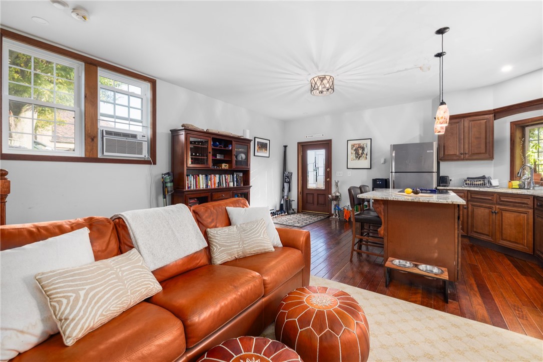 216 Gray Craig Road, Unit COTTAGE Middletown, RI 02842 - Photo 6 of 23