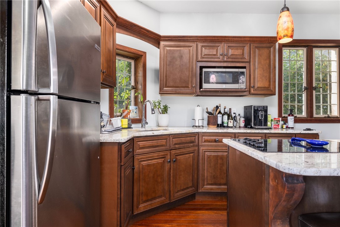 216 Gray Craig Road, Unit COTTAGE Middletown, RI 02842 - Photo 8 of 23