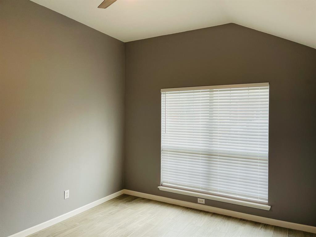 4513 Normandy Way Grand Prairie, TX 75052 - Photo 24 of 40