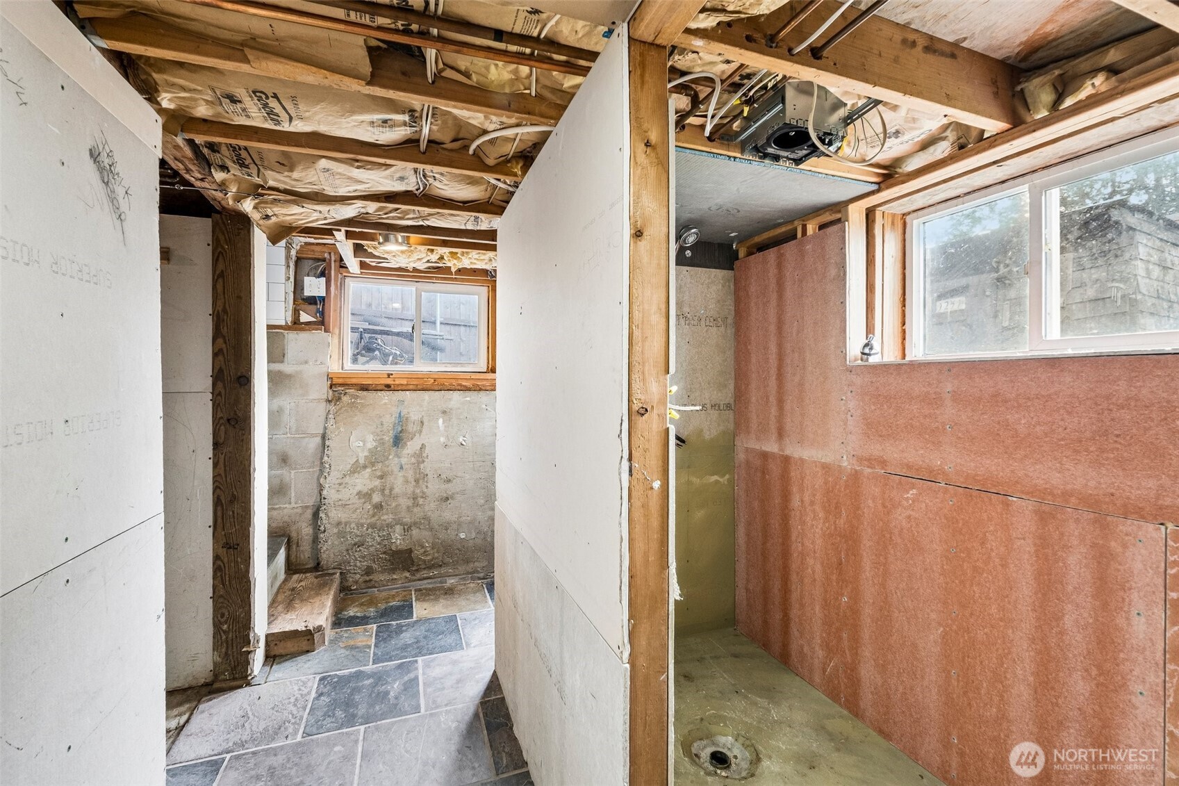 1241 Southwest Myrtle Street Seattle, WA 98106 - Photo 23 of 28 Gallery Image 23