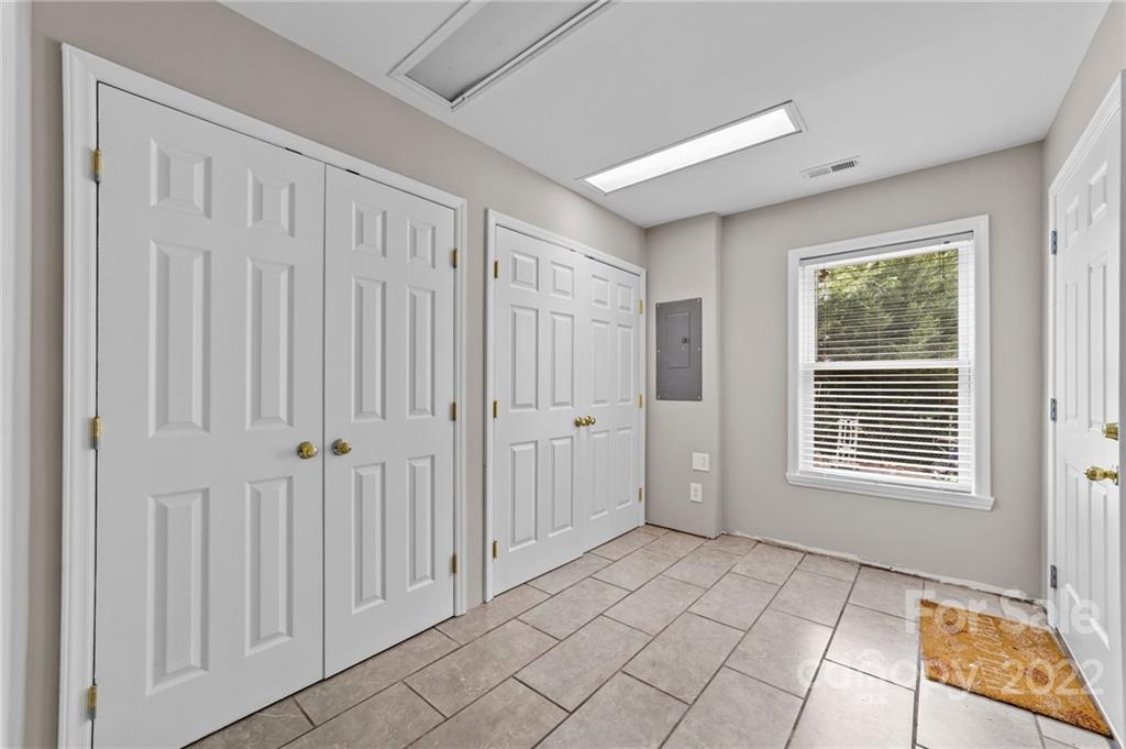 12901 Hamilton Road Charlotte, NC 28273 - Photo 12 of 32 Gallery Image 12