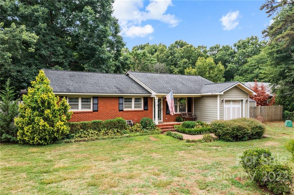 12901 Hamilton Road Charlotte, NC 28273 - Photo 3 of 32 Gallery Image 3