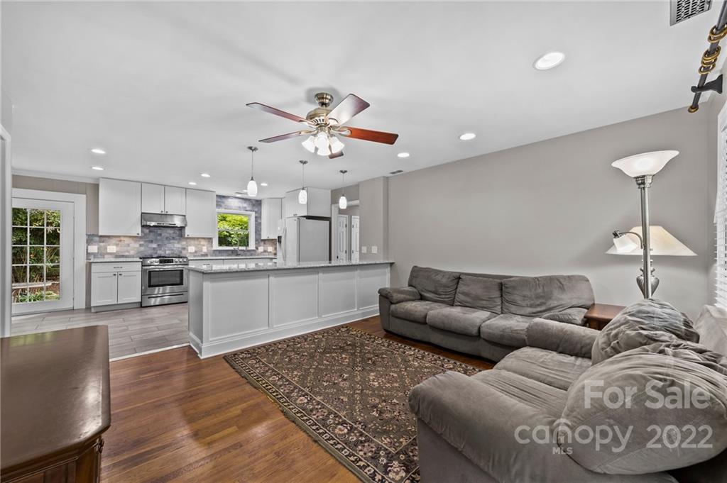 12901 Hamilton Road Charlotte, NC 28273 - Photo 4 of 32 Gallery Image 4