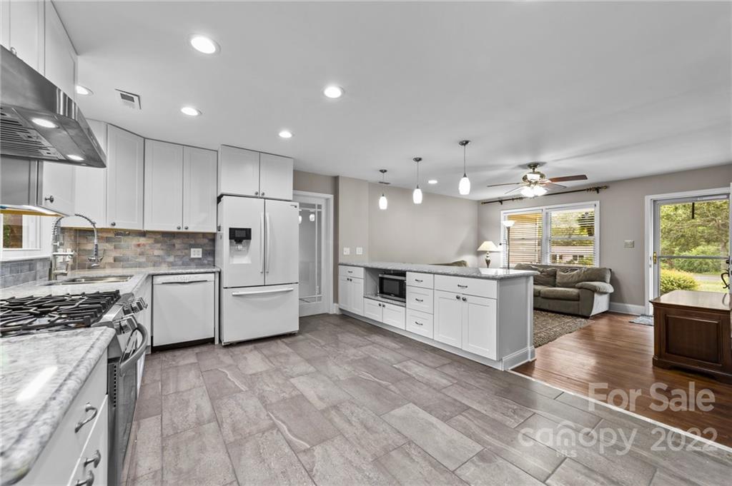 12901 Hamilton Road Charlotte, NC 28273 - Photo 8 of 32 Gallery Image 8